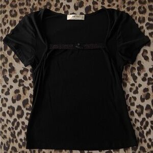 Wild Diva Elegant Black Short Sleeve Top
